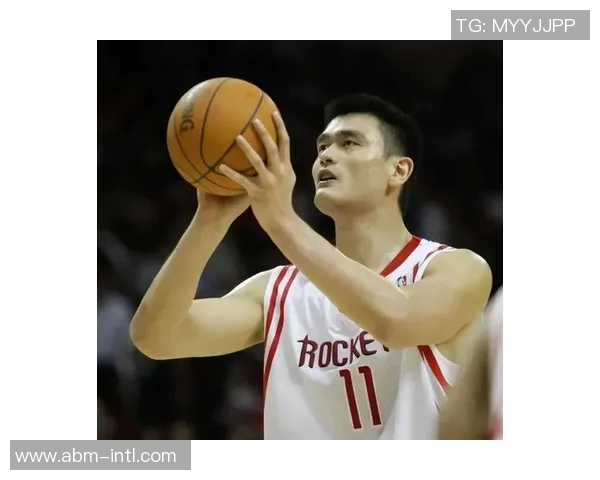 姚明素描人像艺术探秘展现巨人风采与灵魂深度